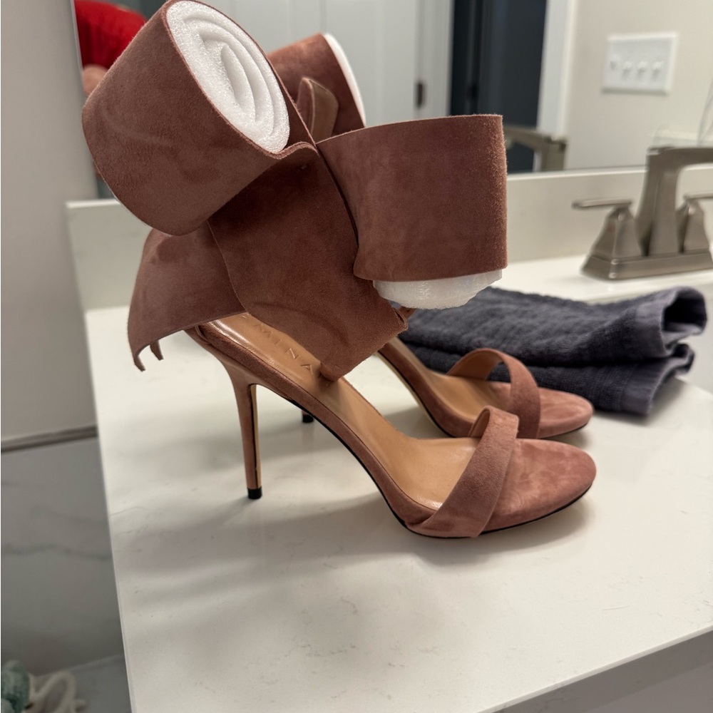 Aminah Abdul Jalil heels